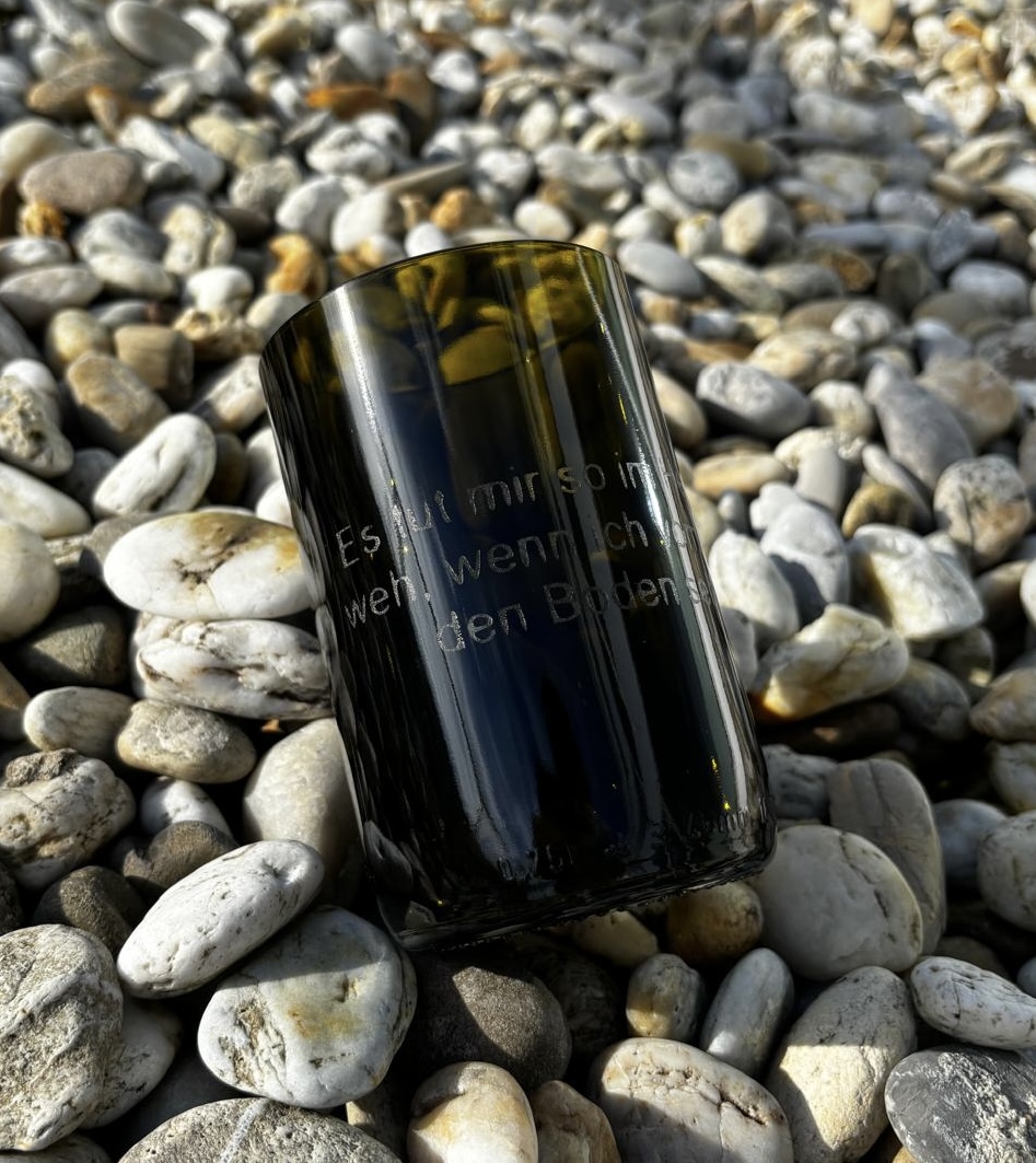 Individuell graviertes Upcycling-Glas